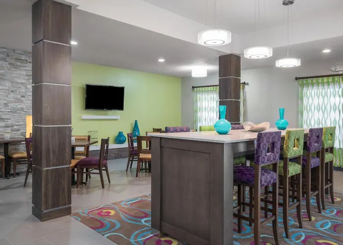 Holiday Inn Express Hotel & Suites Ames By Ihg