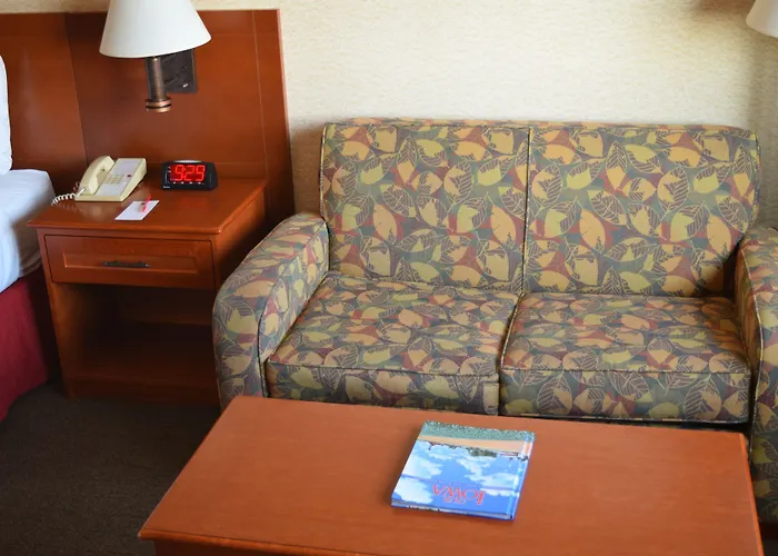 Gateway Hotel And Conference Center